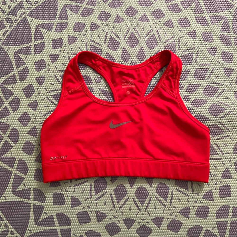 Nike Sports Bra XS Red